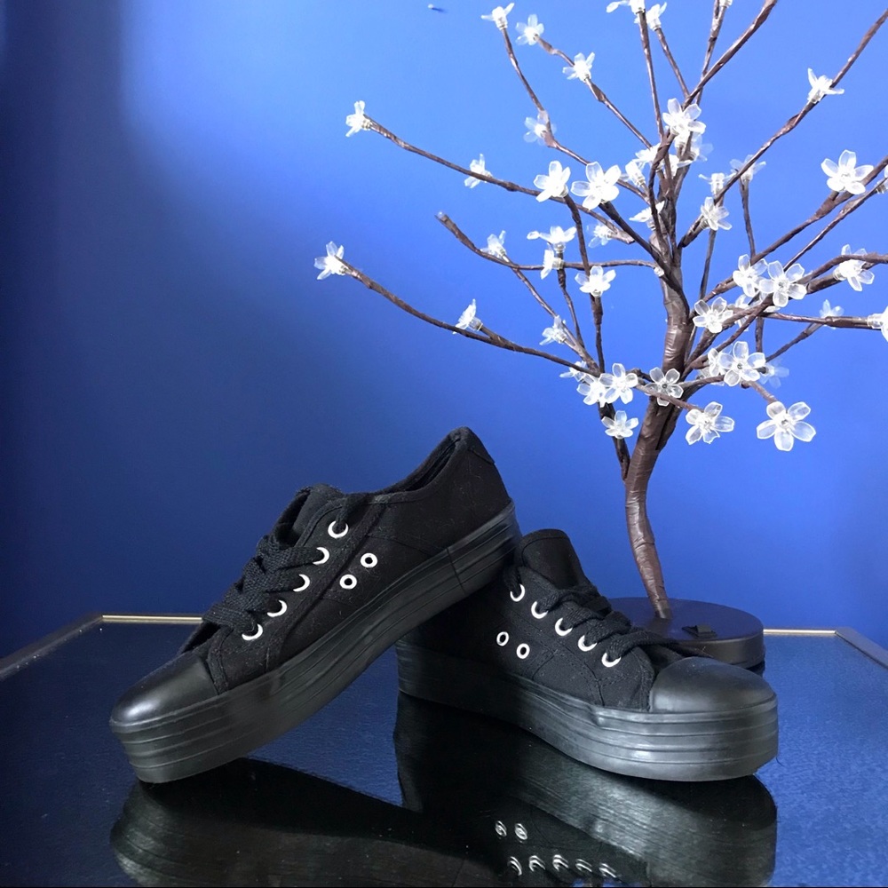 Trendy Black Platform Sneakers